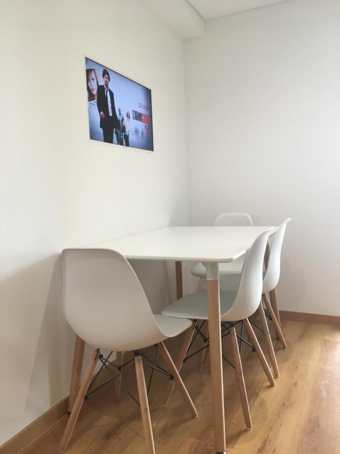 Bedrooms In Modern Guest House Almada Exteriör bild