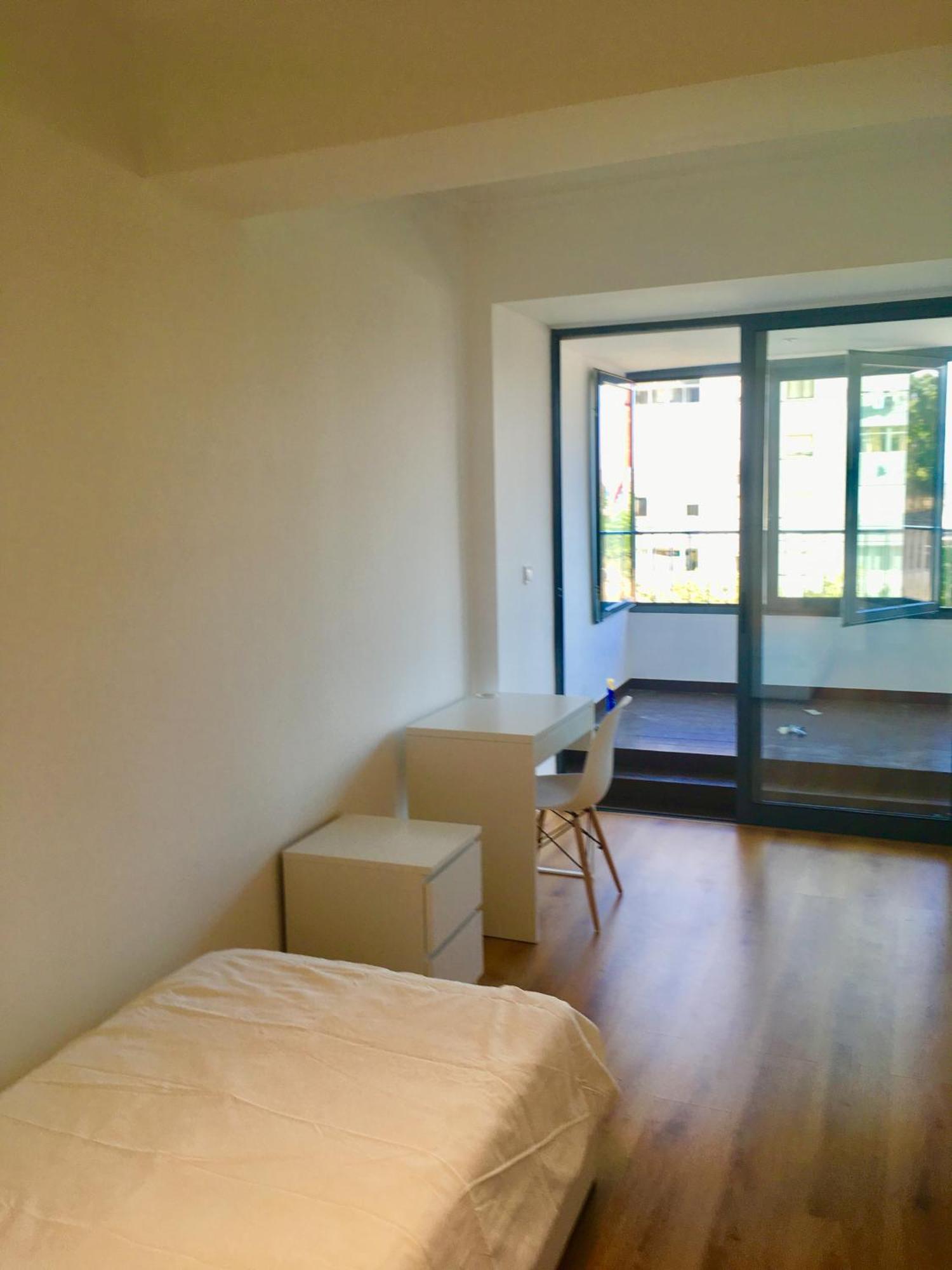 Bedrooms In Modern Guest House Almada Exteriör bild