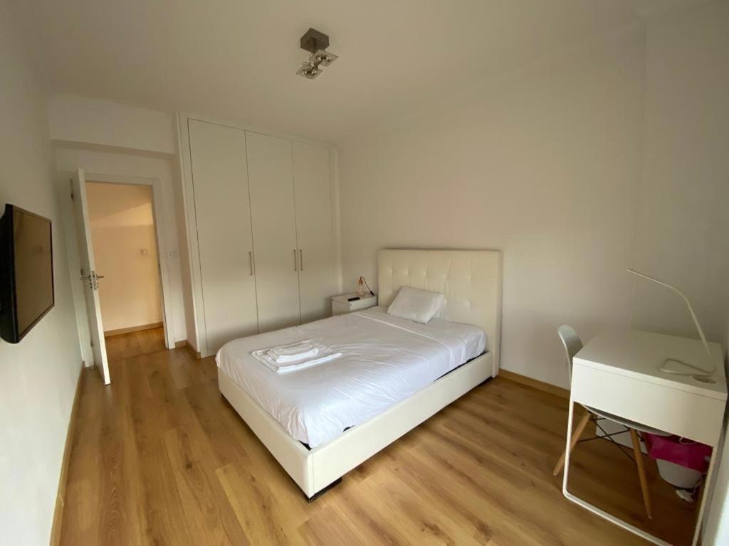 Bedrooms In Modern Guest House Almada Exteriör bild